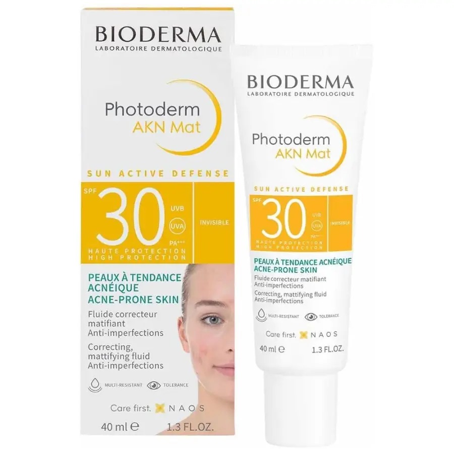 ضد آفتاب فلوئیدی بی رنگ مات کننده پوست بایودرما مدل Photoderm AKN Mat SPF30